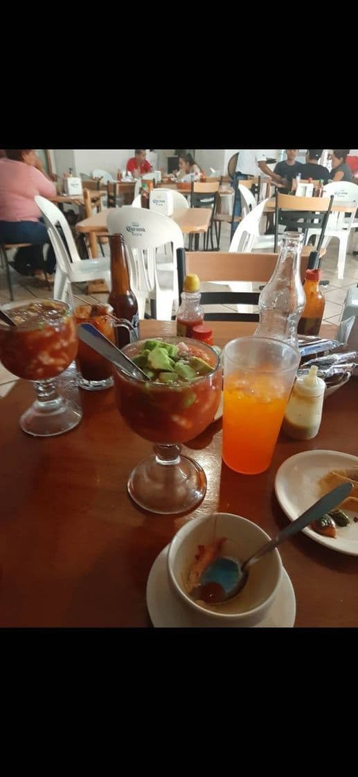 Restaurantes El Tiburón Cocteles y Mariscos