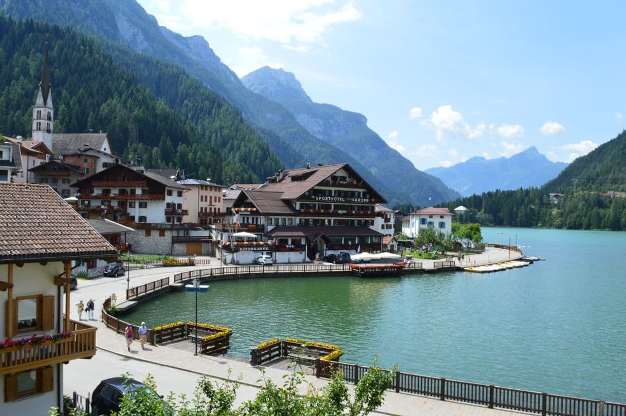 Lugar Lago di Alleghe