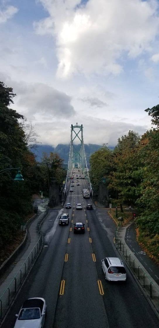 Lugar Lions Gate Bridge Road