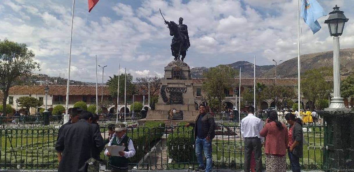 Lugar Plaza de Armas de Ayacucho