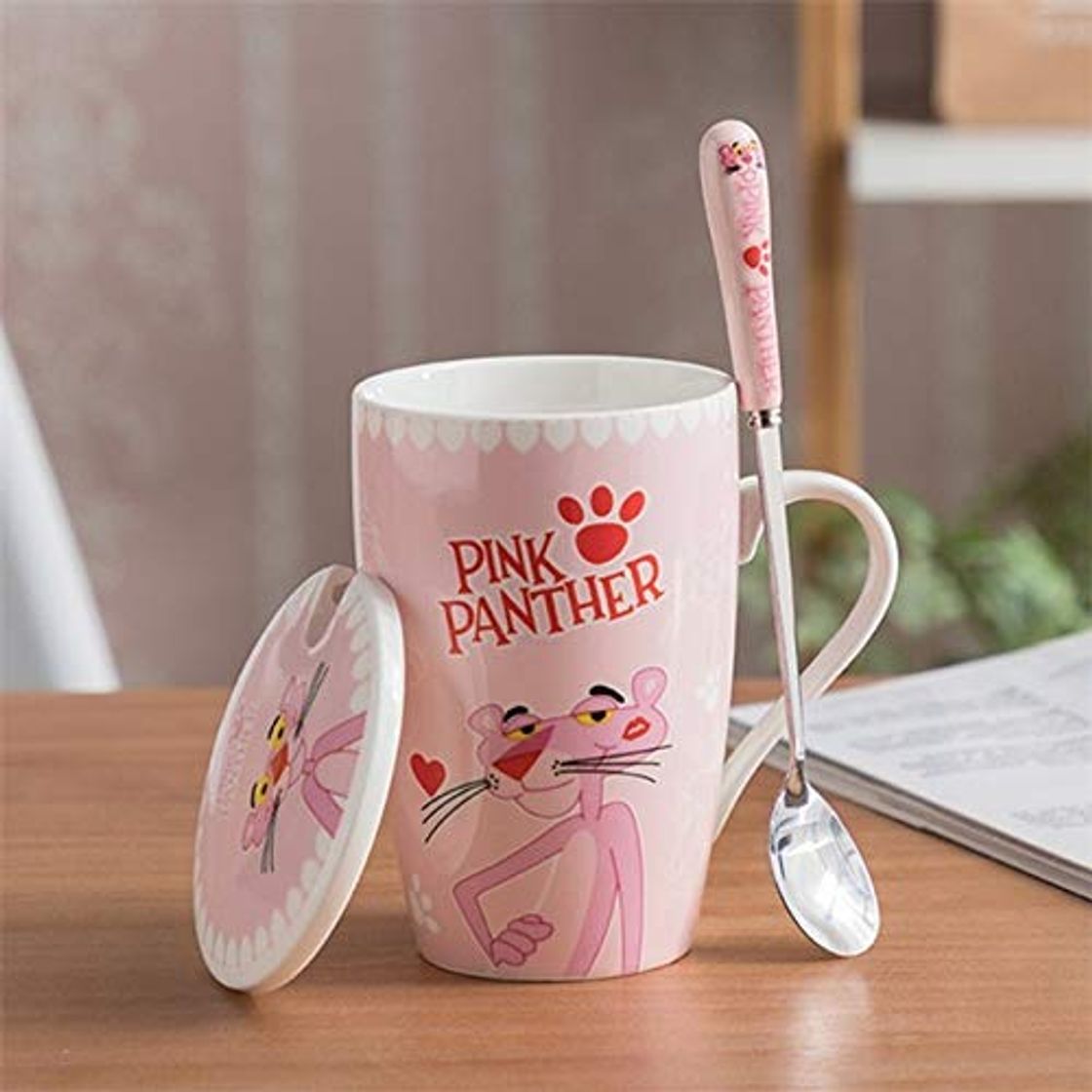 Producto 1pcs taza de café creativa pantera rosa con tapas de cuchara 350 ml taza de té de leche de cerámica de dibujos animados lindo para niña cumpleaños regalo de navidad 12