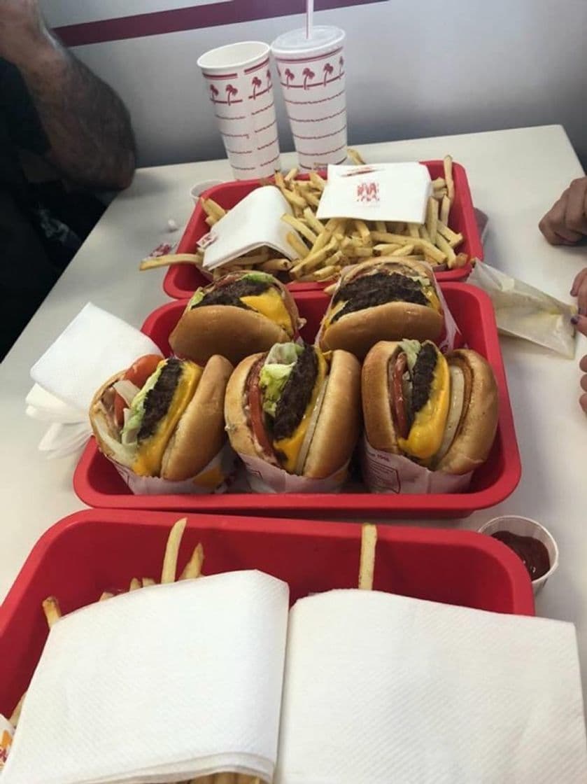 Restaurants In-N-Out Burger