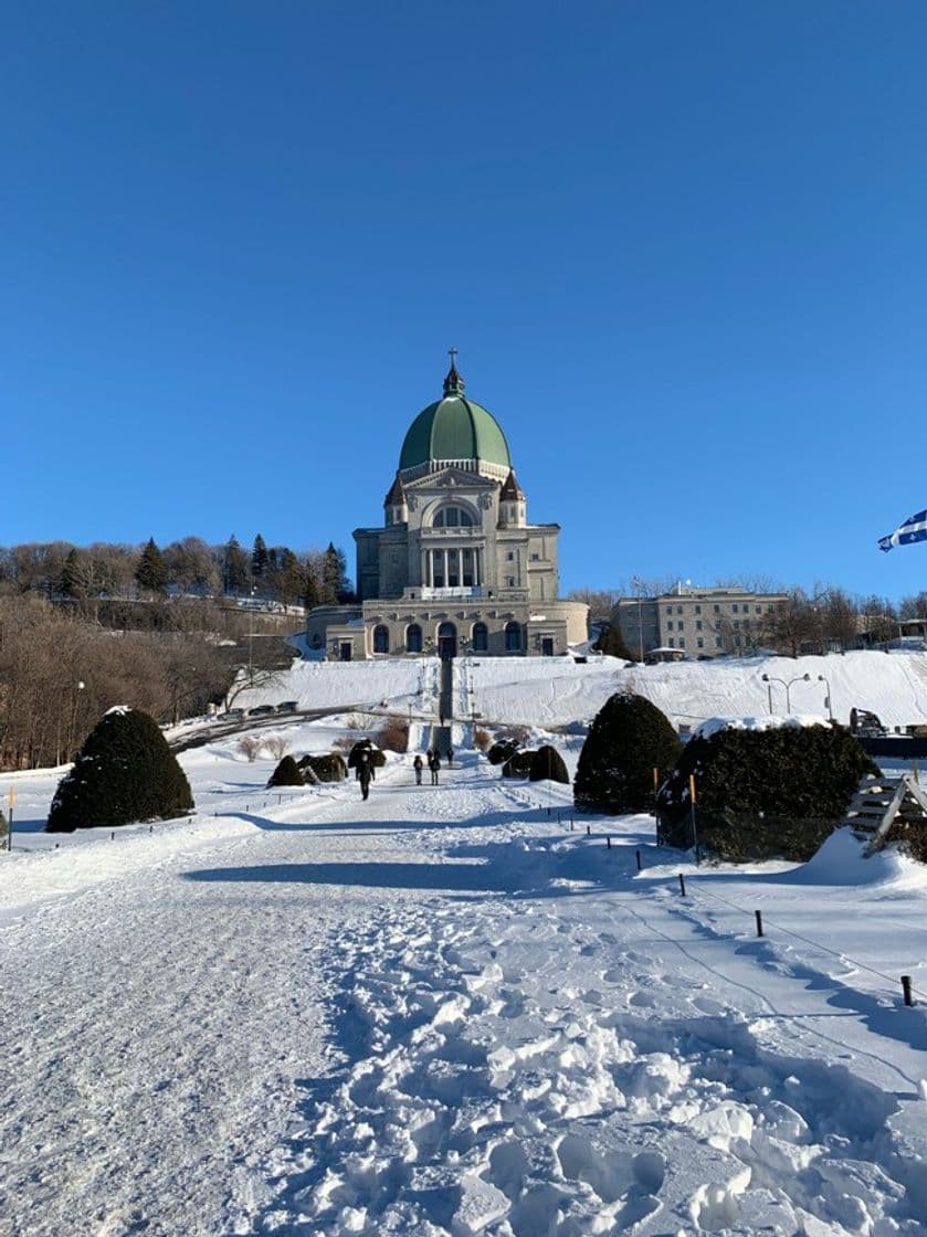 Place Saint Joseph's Oratory of Mount Royal