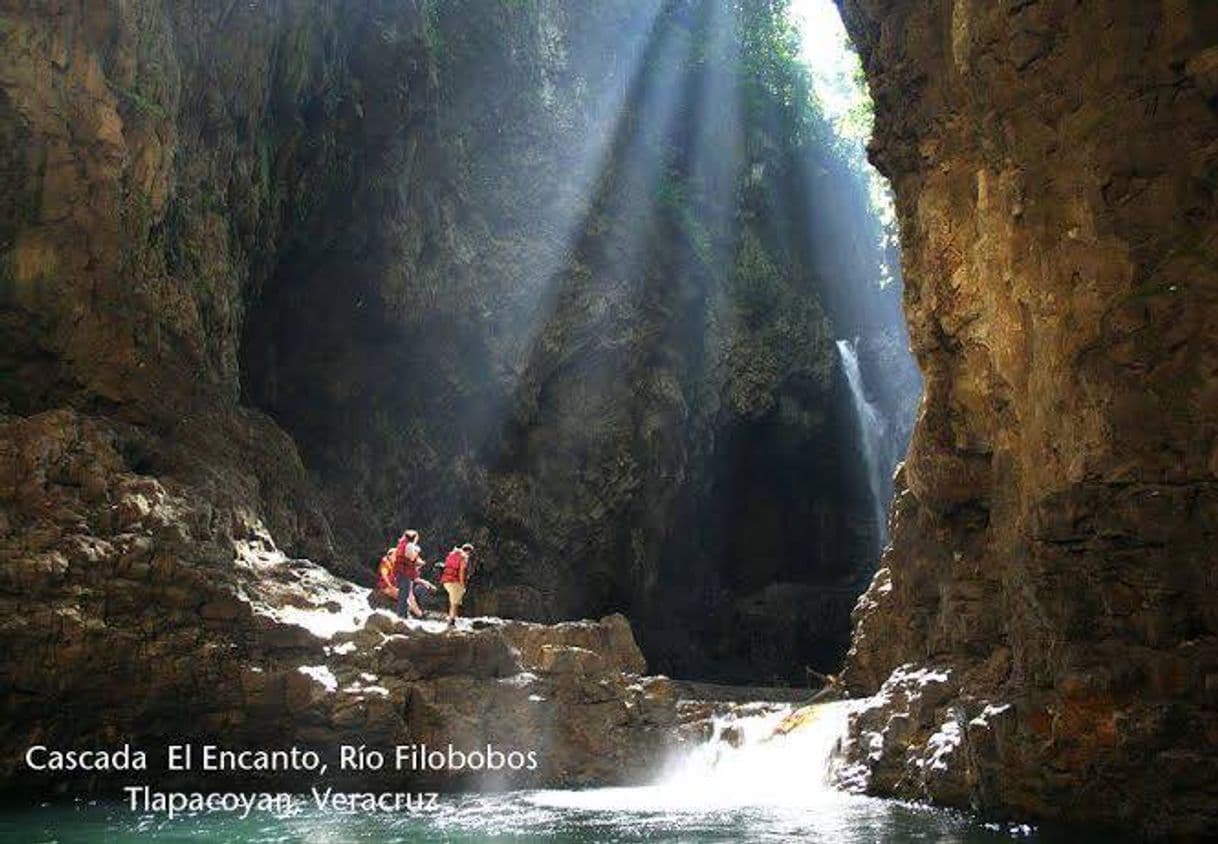 Lugar Cascada El Encanto