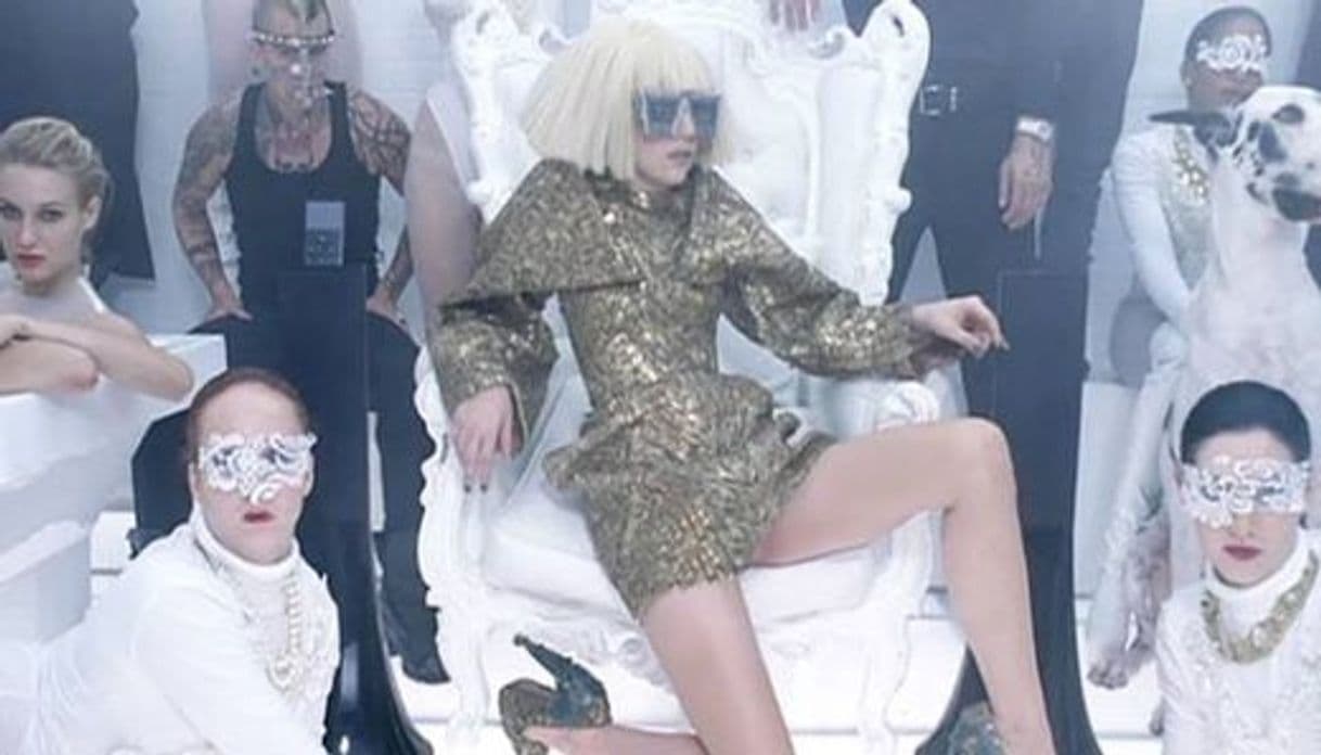 Fashion Lady Gaga - Bad Romance (Video)