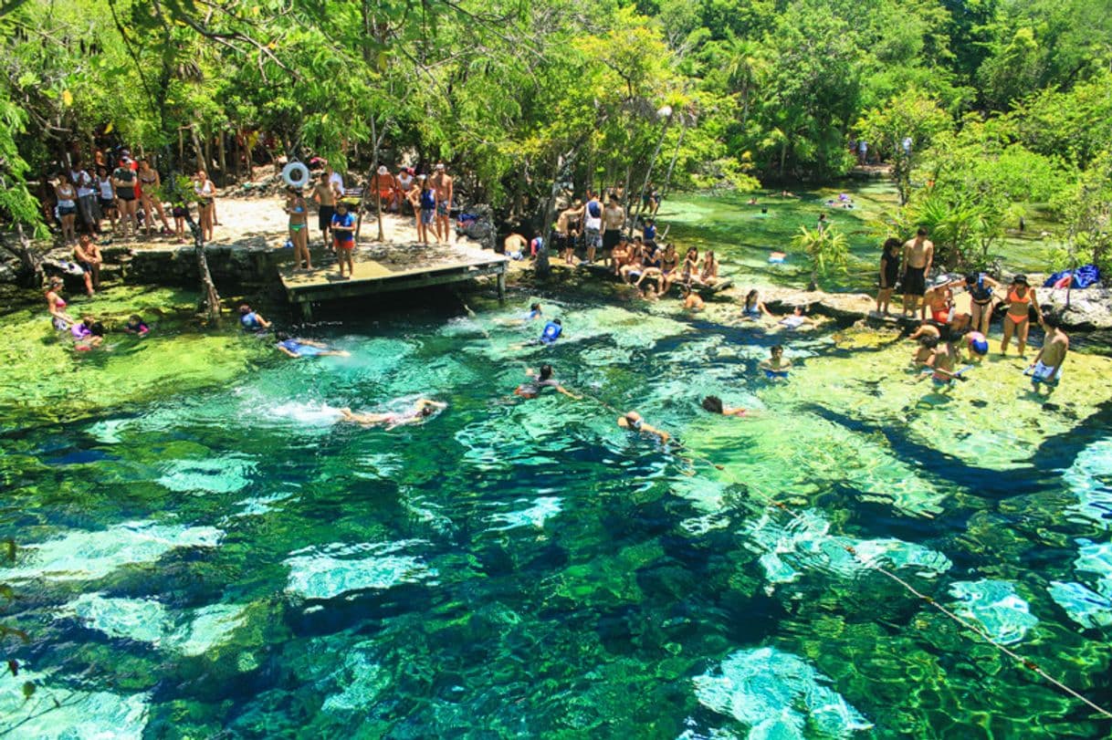 Lugar Cenote Azul