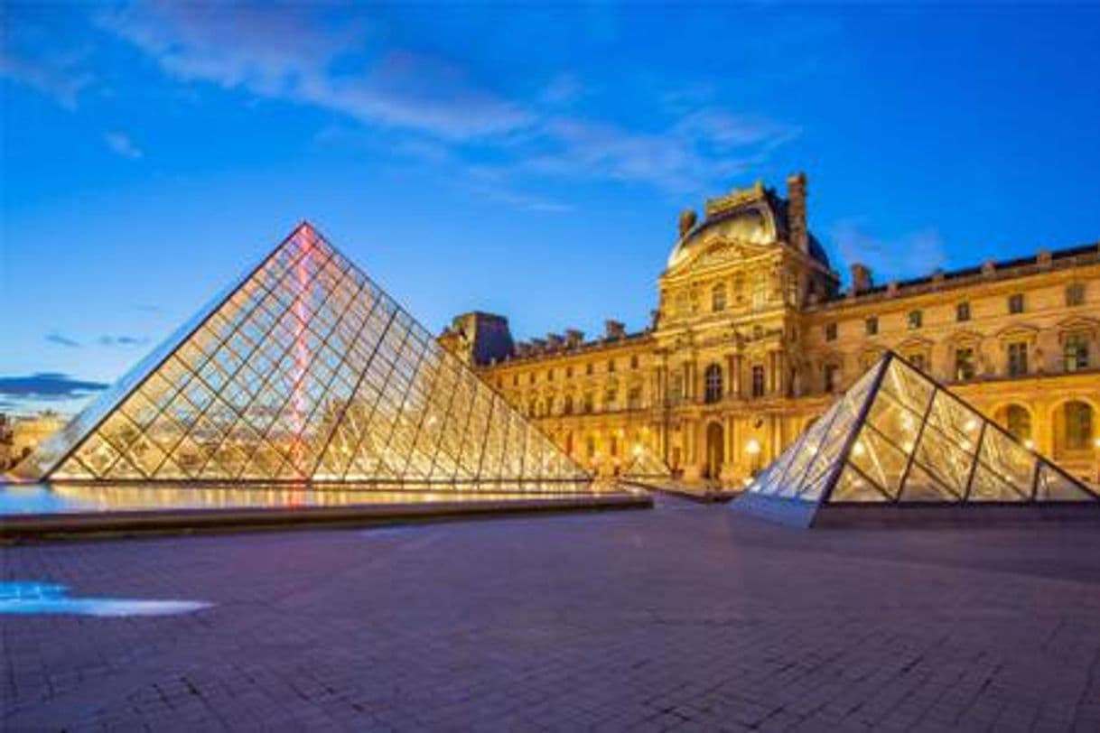 Place Museo del Louvre