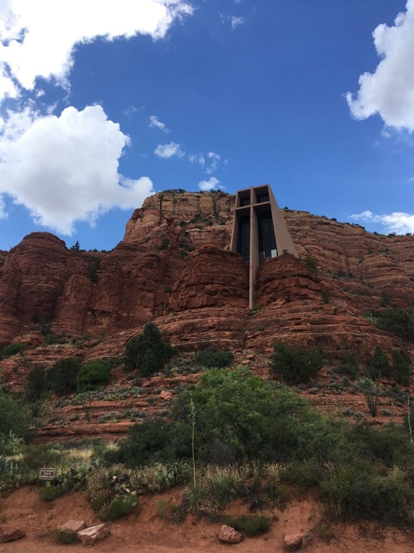 Place Chapel of the Holy Cross