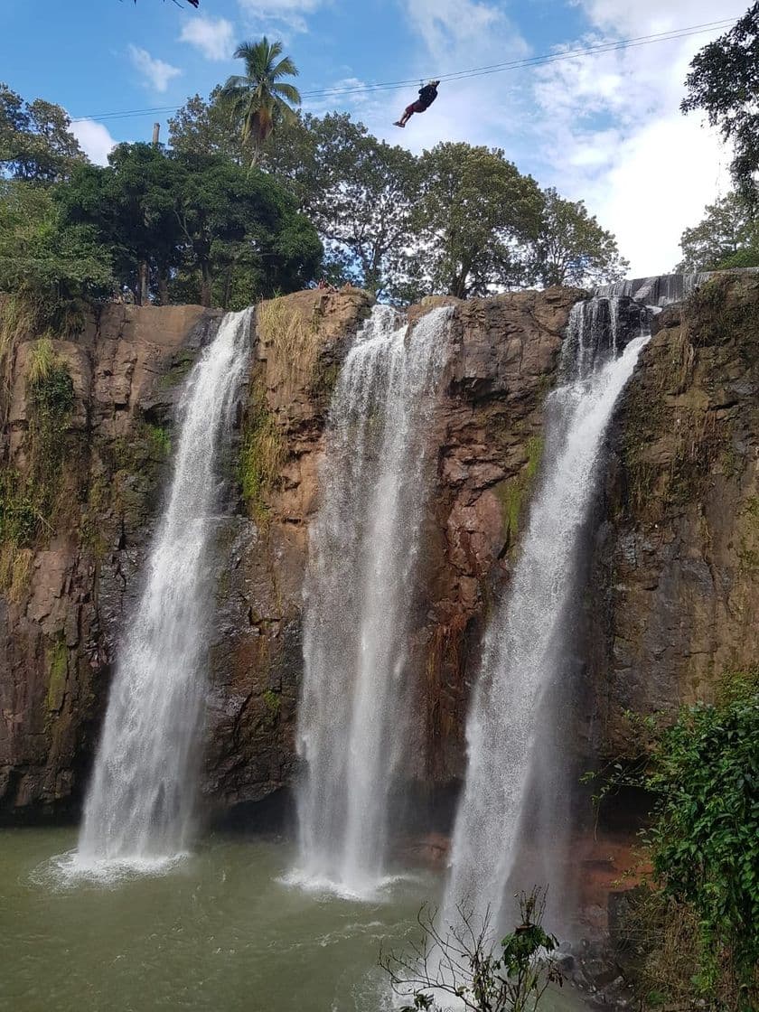 Lugar Cascada de La Luna