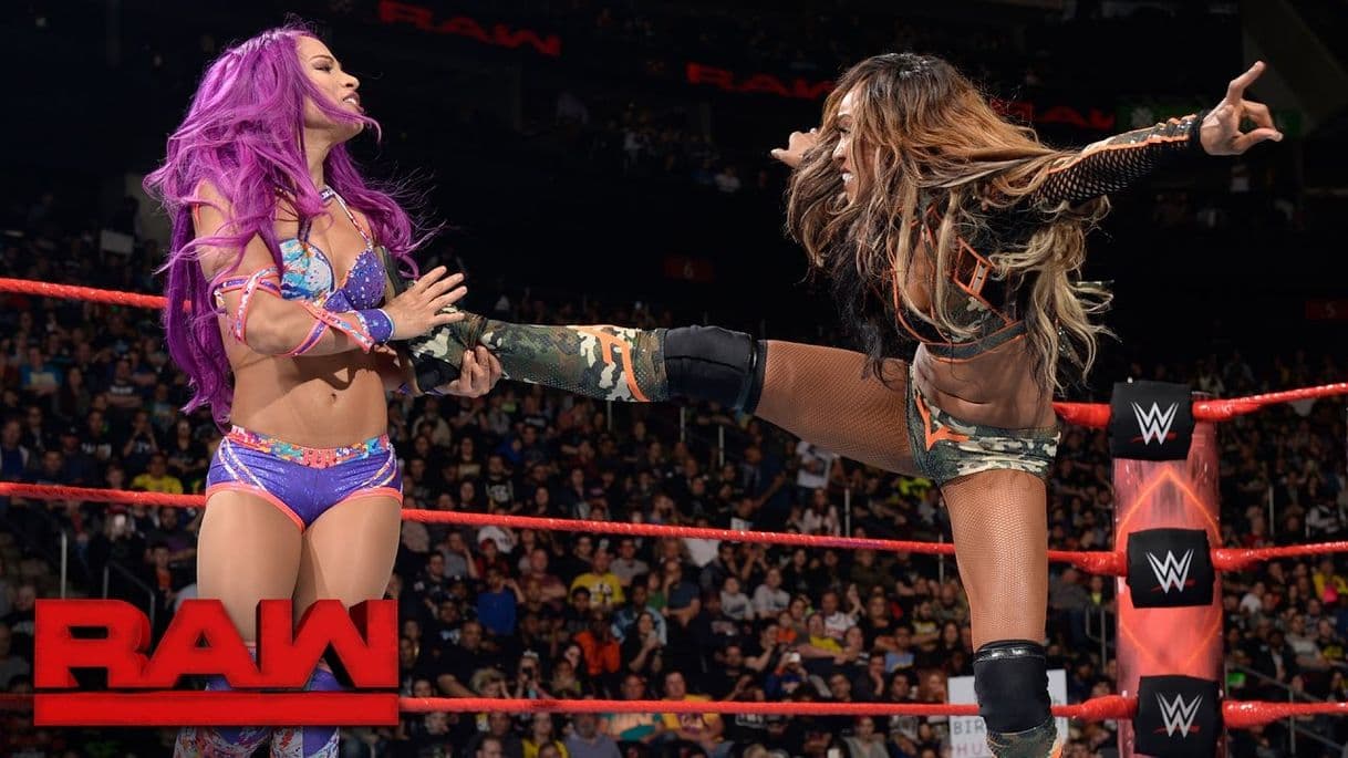 Moda Sasha Banks vs Alicia Fox