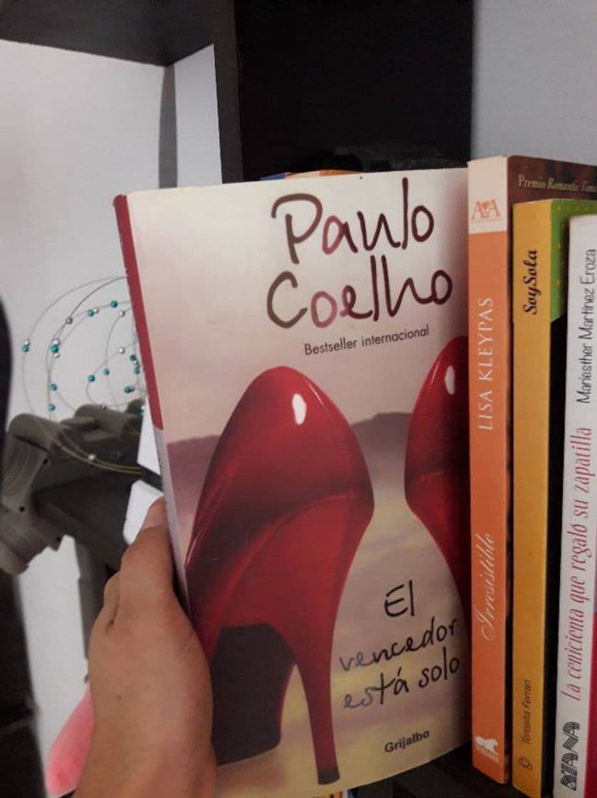 Book El vencedor está solo