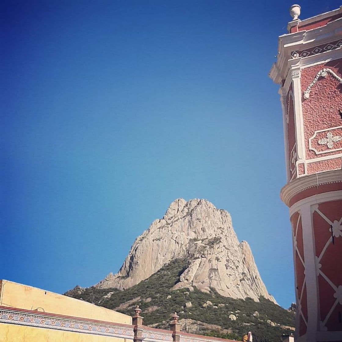 Place Peña de Bernal