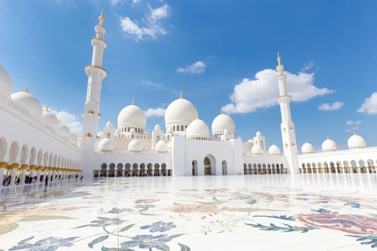 Place Sheikh Zayed Grand Mosque Center