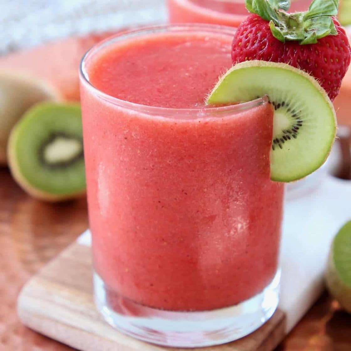 Moda Strawberry Kiwi Slushie - Easy 5 Minutes 