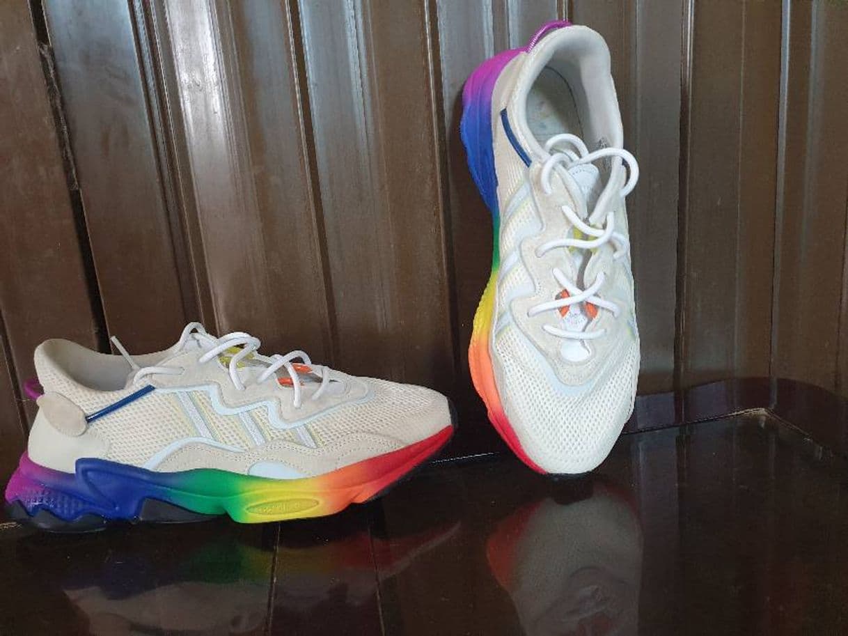 Producto Adidas ozweego pride