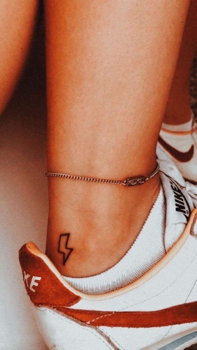 Fashion lightning tattoo