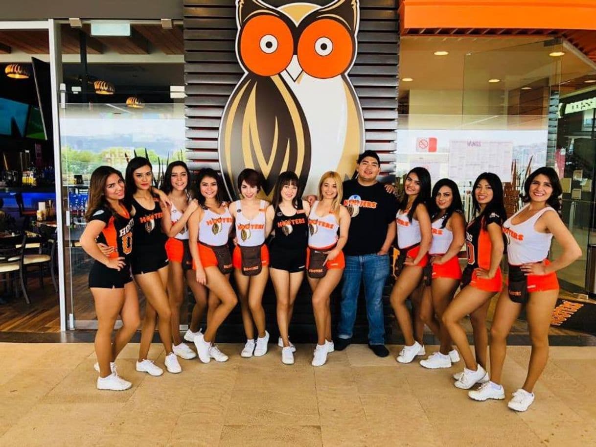 Restaurantes Hooters Puerta La Victoria