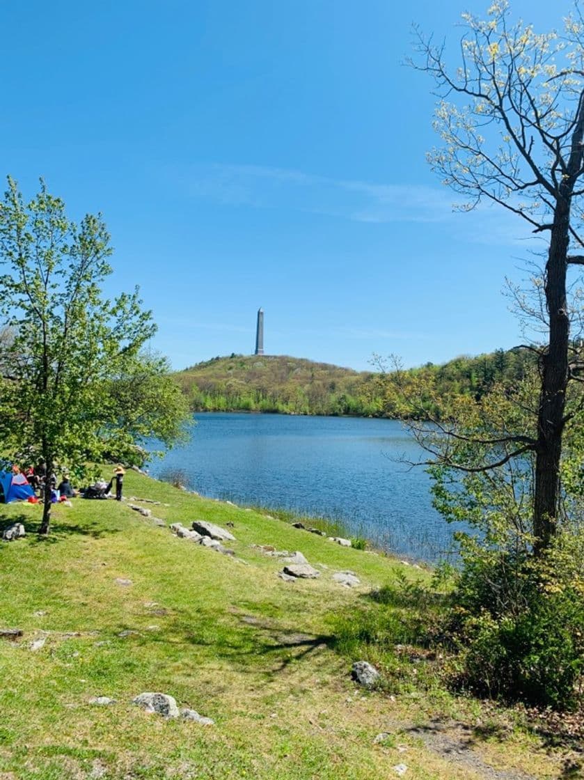 Place High Point State Park and New Jersey Veterans' Memorial