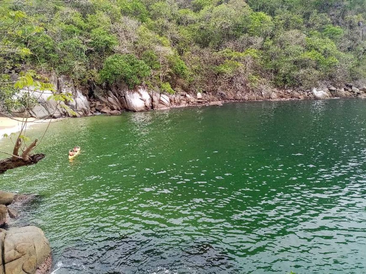 Lugar Colomitos Beach