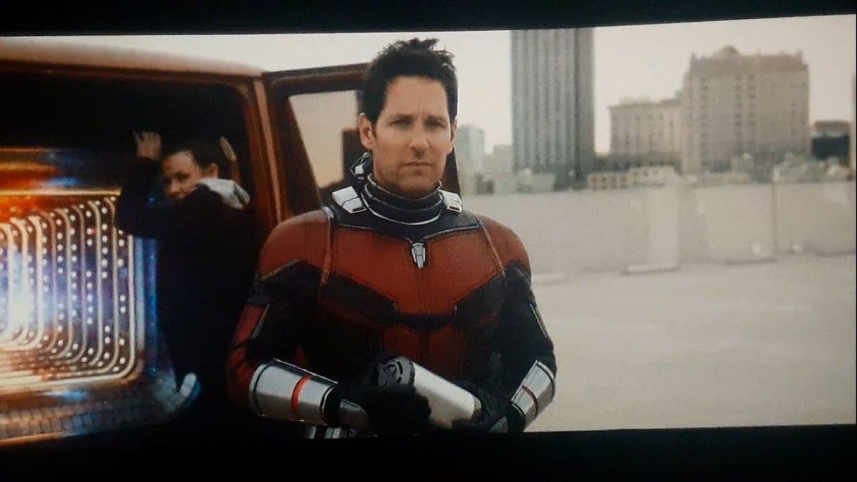 Fashion Escena pos crédito de ant Man y avispa