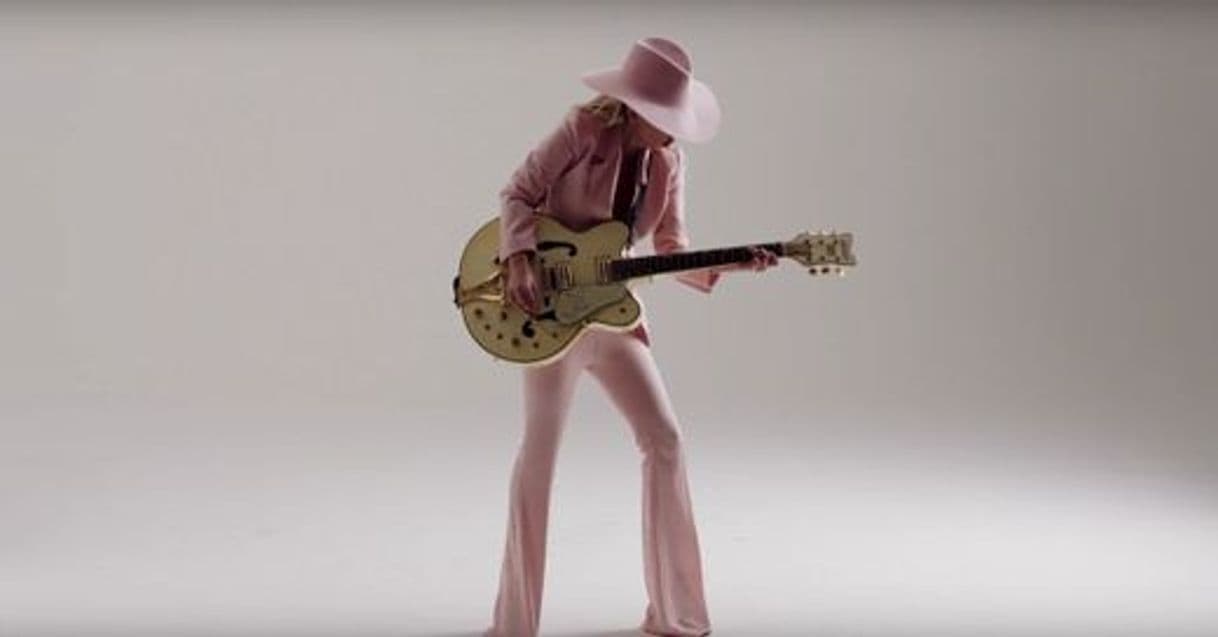 Moda Lady Gaga - Million Reasons (Official Music Video) - YouTube