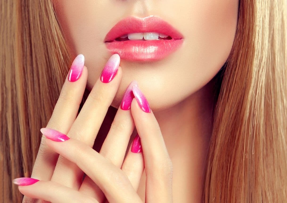 Moda 6+ Tips for Choosing the Best Nail Salon | Fashion Gone Rogue