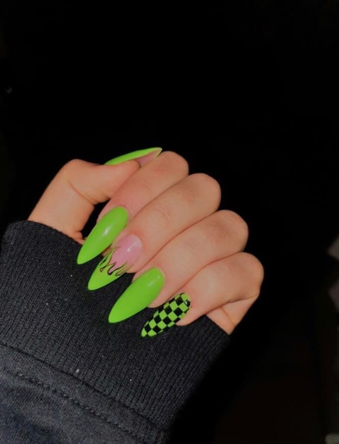 Fashion Uñas Verdes Fuegos y Cuadros 💚