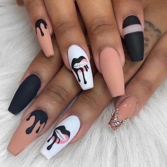 Fashion Uñas Kylie Jenner👄