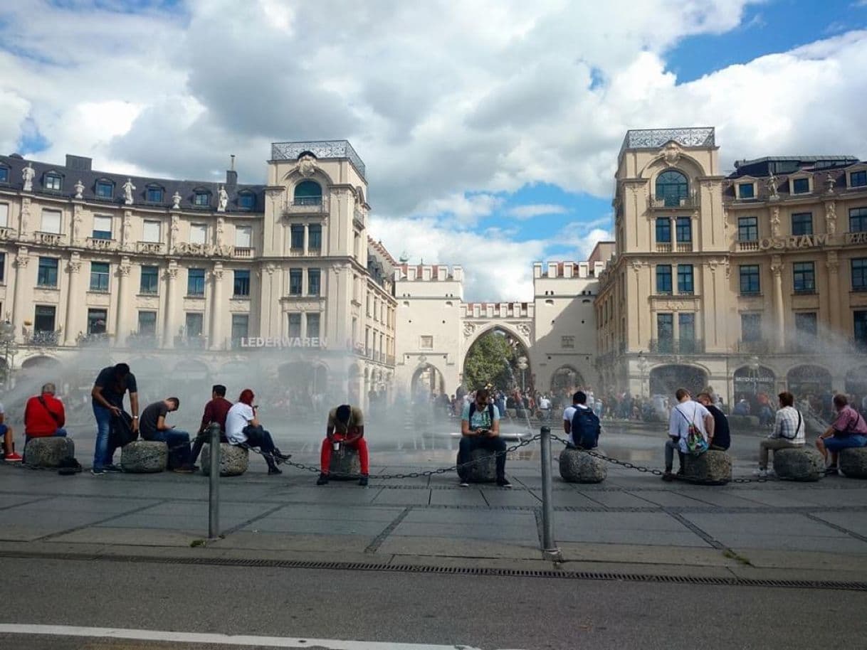 Place Karlsplatz