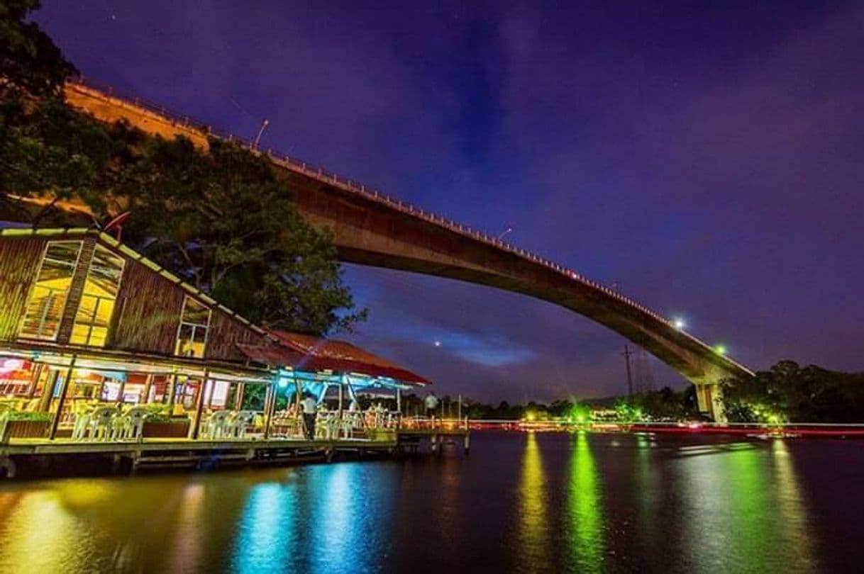 Lugar Puente Rio Dulce