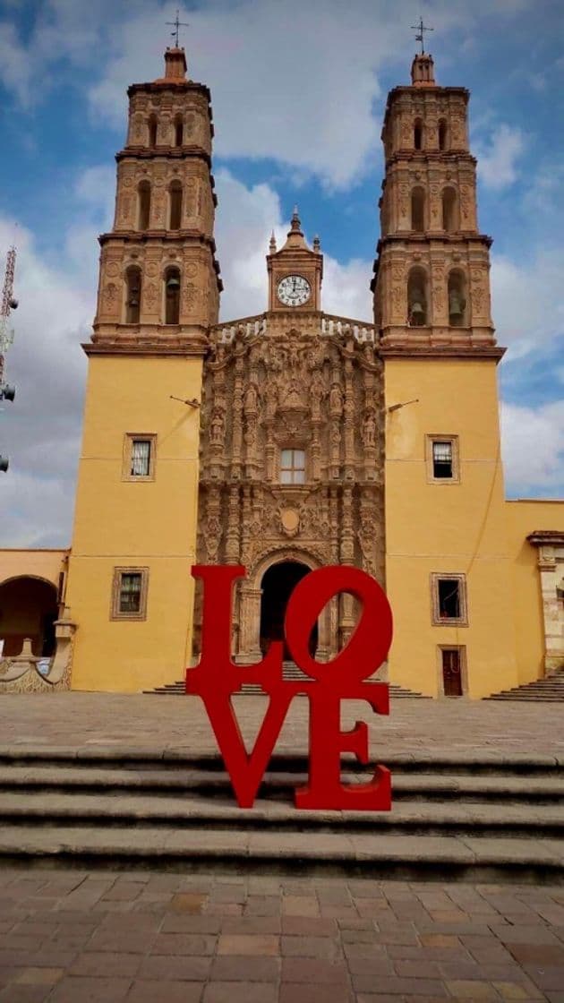 Lugar Parroquia de Nuestra Señora de los Dolores