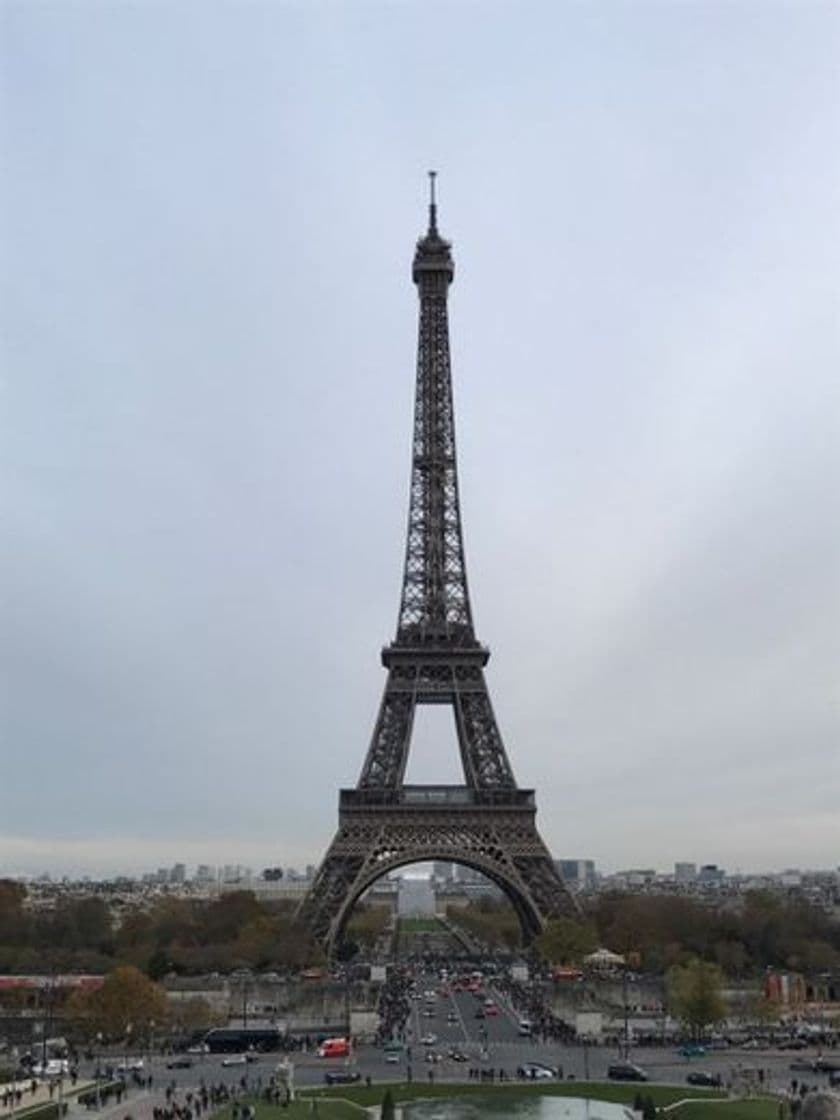 Place Torre Eiffel