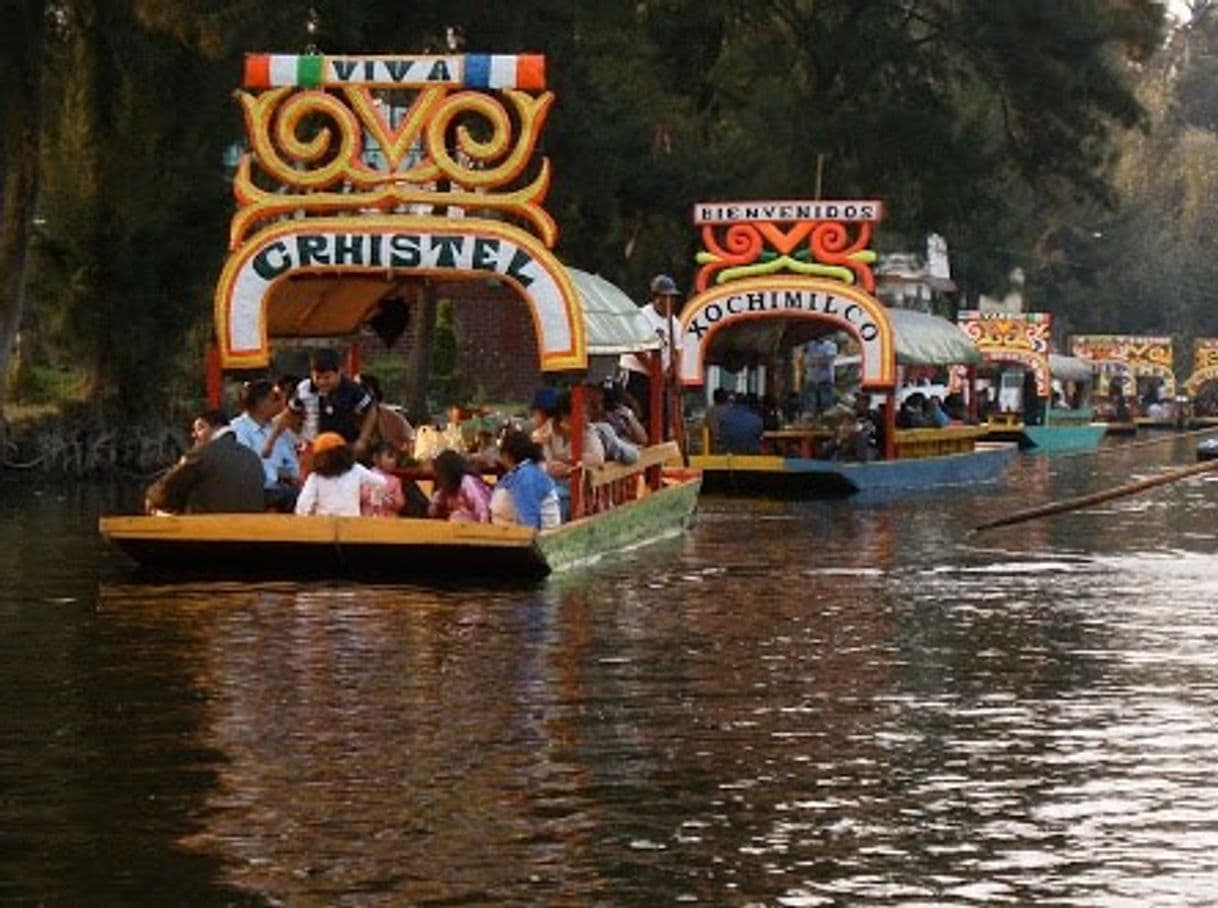 Lugar Trajineras Xochimilco Mágico