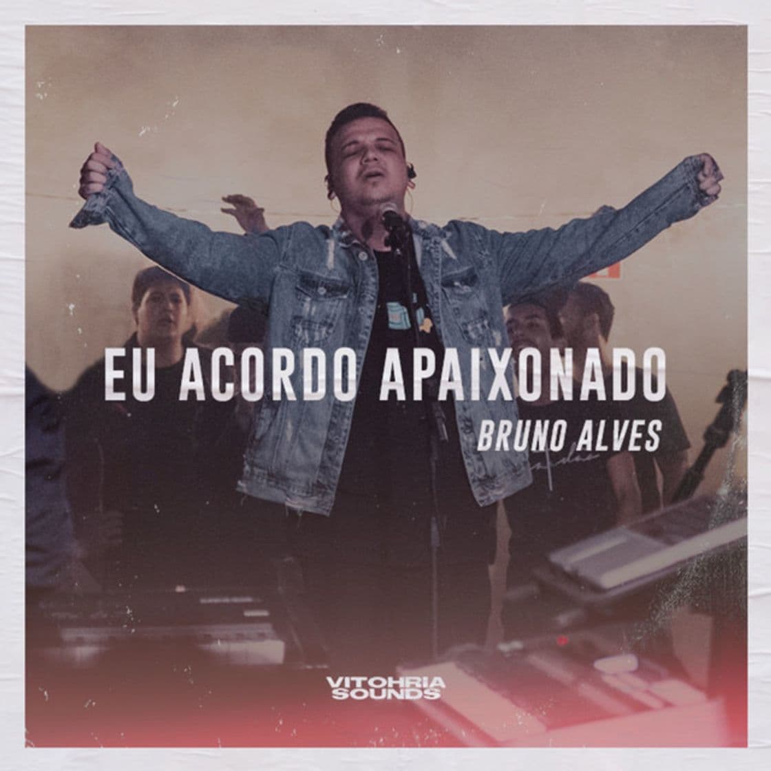 Music Eu Acordo Apaixonado - Ao Vivo