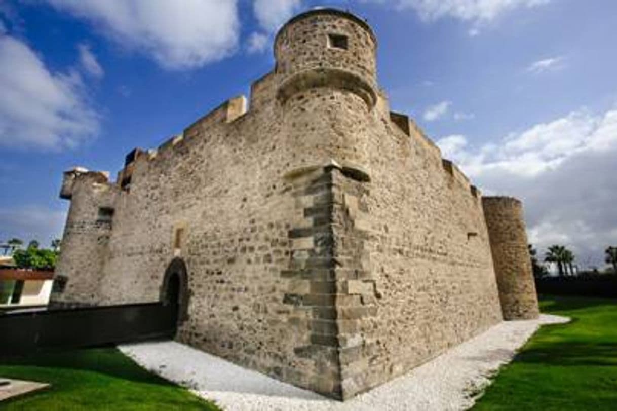 Fashion CASTILLO DE LA LUZ