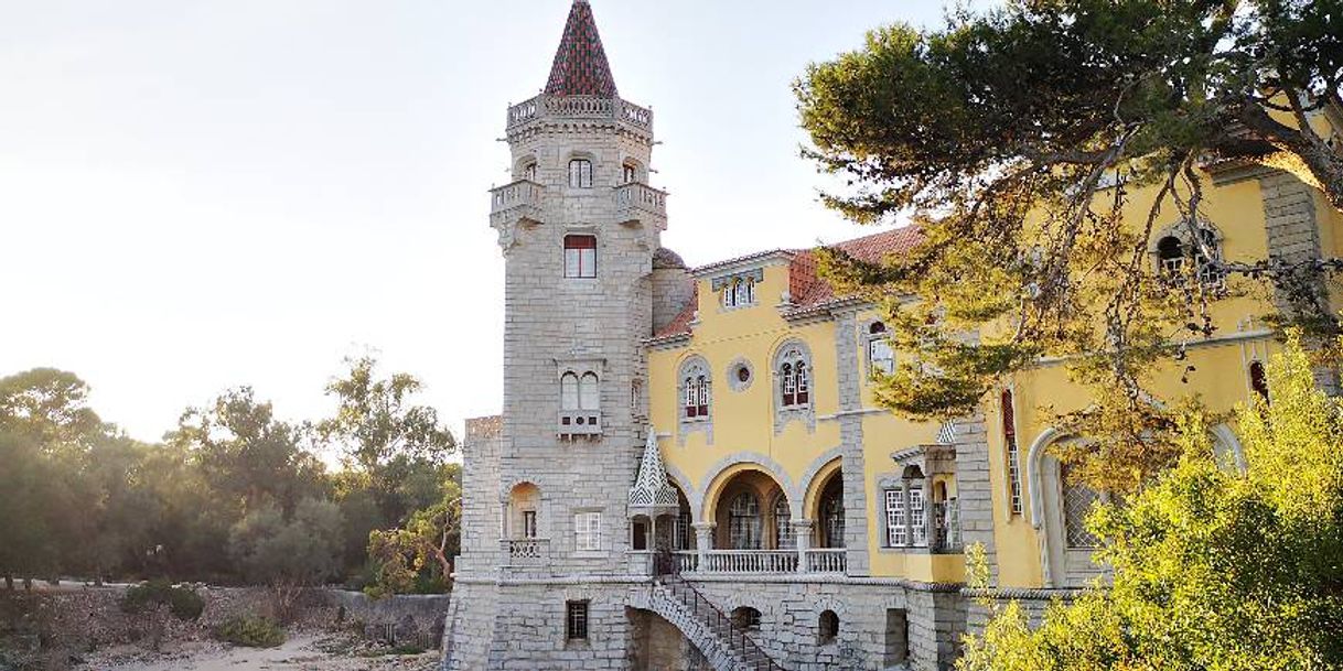 Place Museu Condes de Castro Guimarães