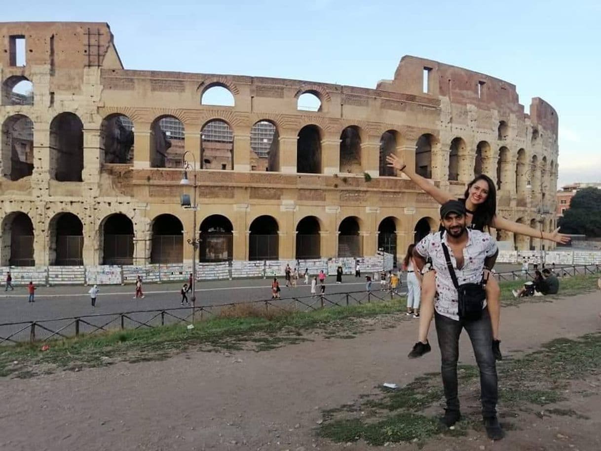 Lugar coliseo romano