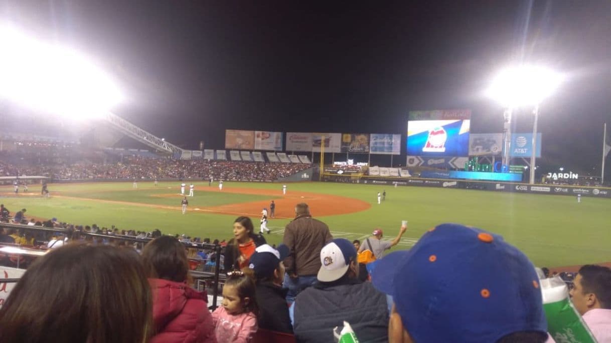 Lugar Estadio de Béisbol de Los Charros de Jalisco