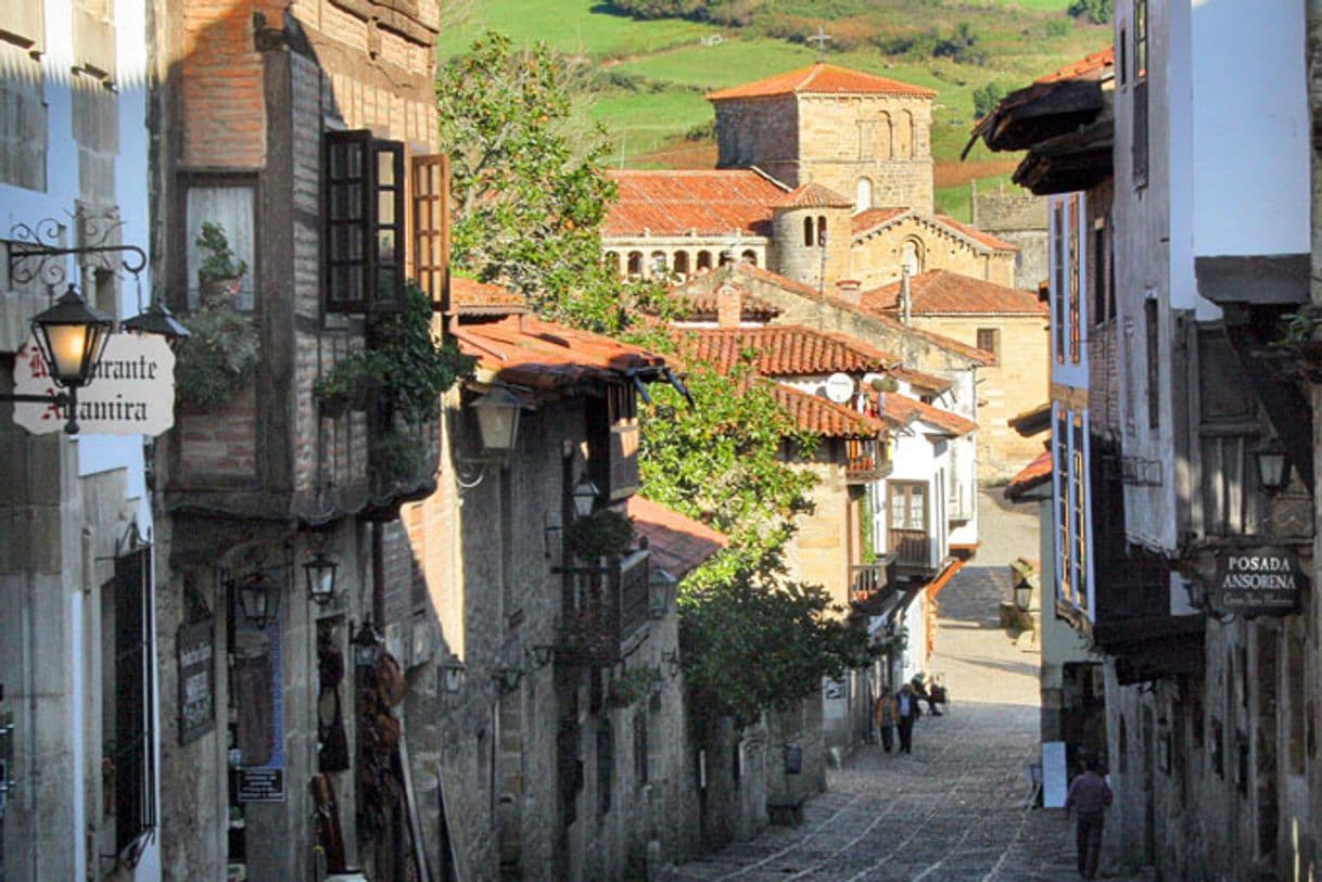 Place Santillana del Mar