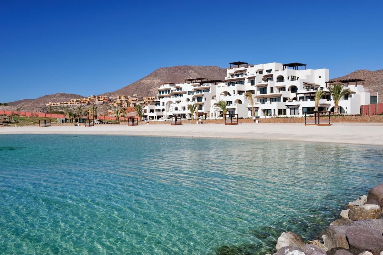 Lugar Luxury Beachfront Residences Playa de La Paz