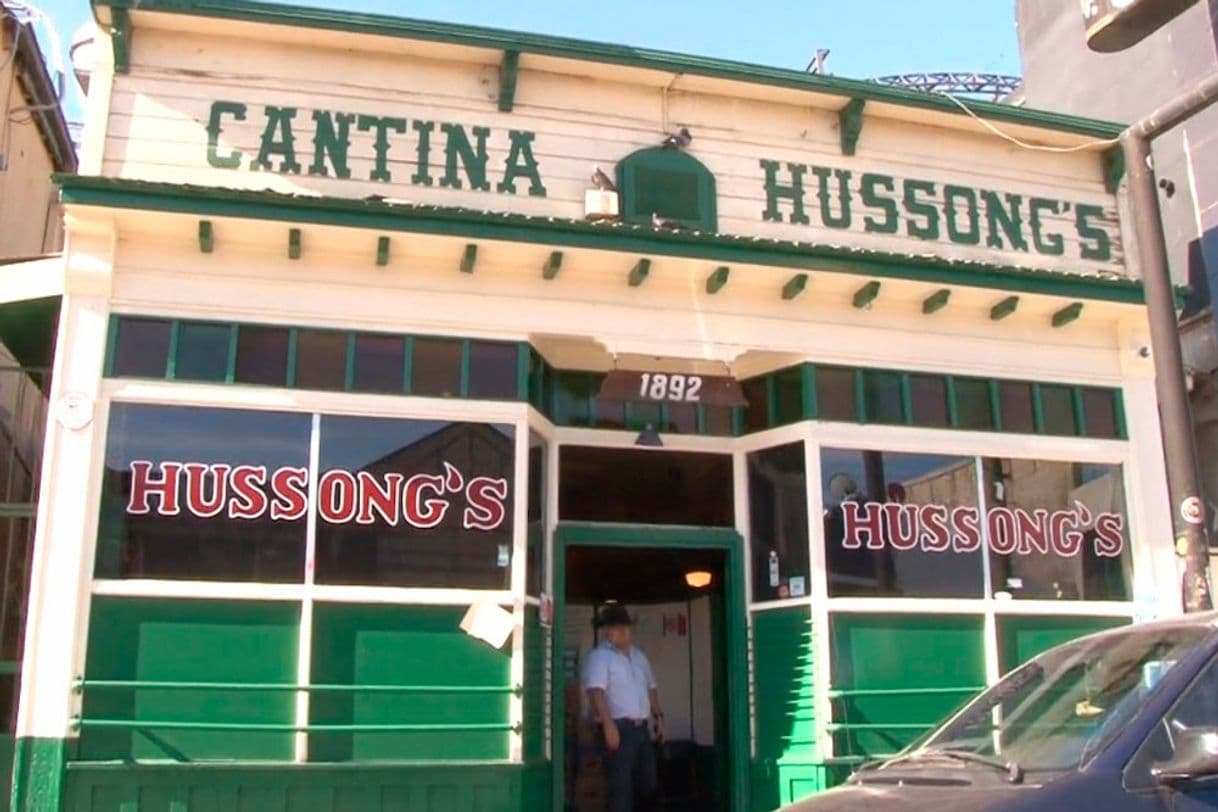 Lugar Cantina Hussong’s