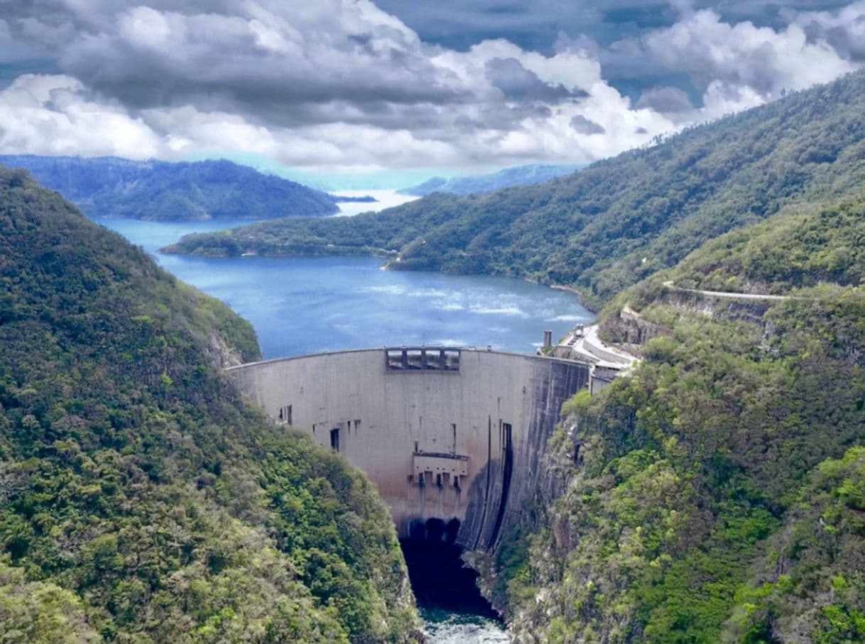 Lugar El Cajón