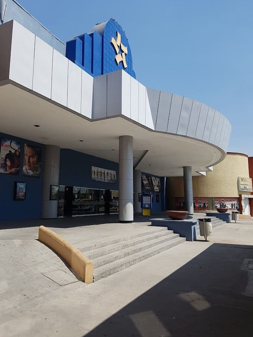 Lugar Cinépolis Plaza Monarca