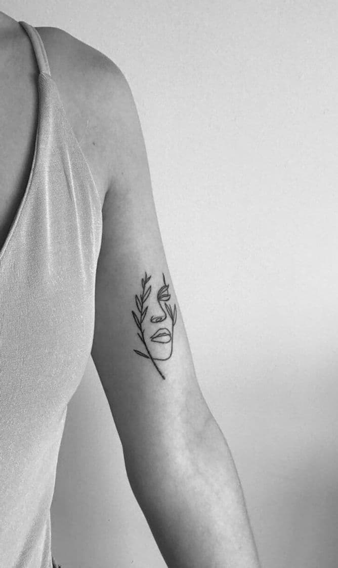 Fashion Minimalist tattoo tatuaje