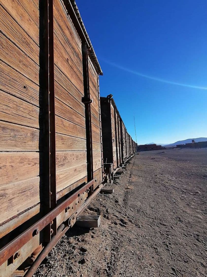 Lugar Train Cemetery