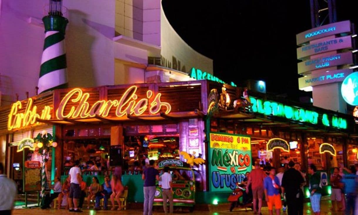 Place Carlos'n Charlie's | Acapulco