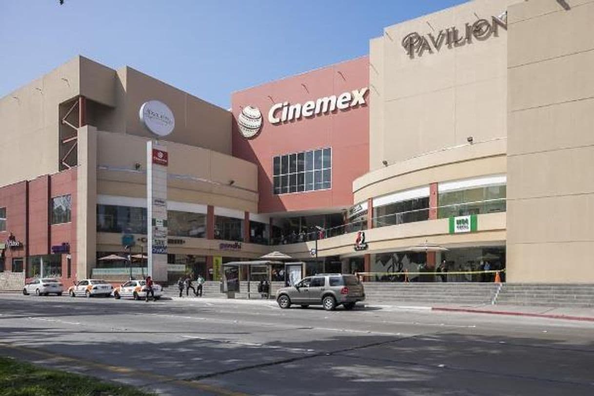 Lugar Cinemex Pavilion Zona Rio