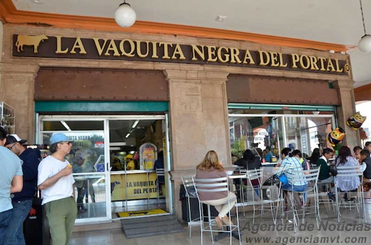 Restaurantes La Vaquita Negra del Portal