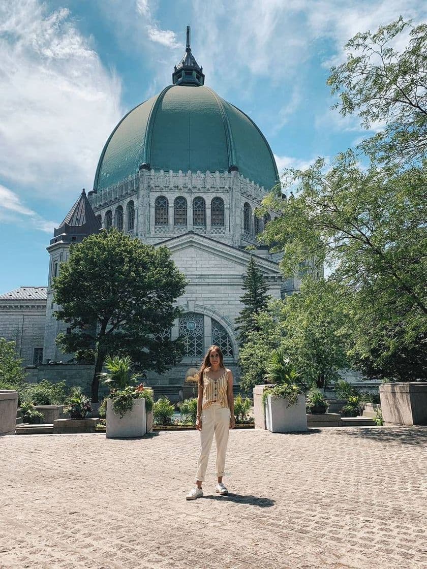 Place Saint Joseph's Oratory of Mount Royal