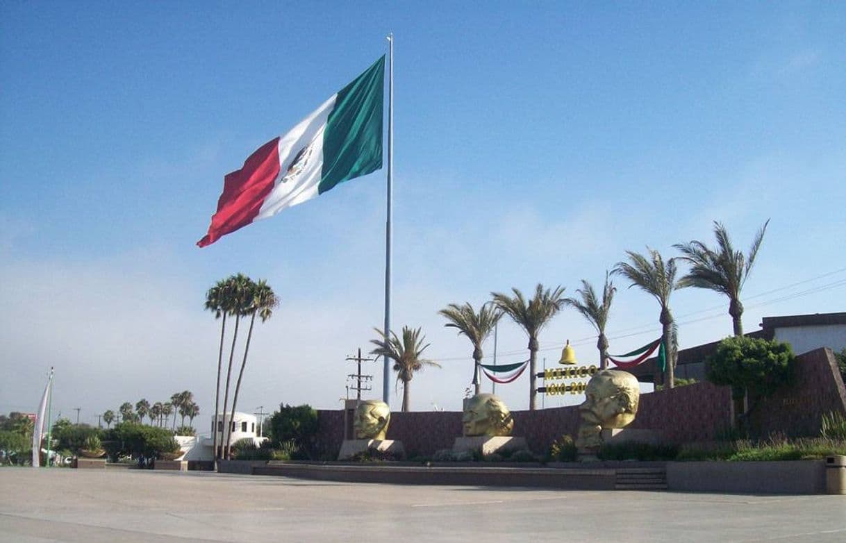 Lugar Plaza de Las Tres Cabezas